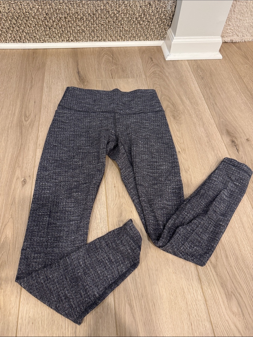 Lululemon Heathered Dark Gray Athletic Leggings